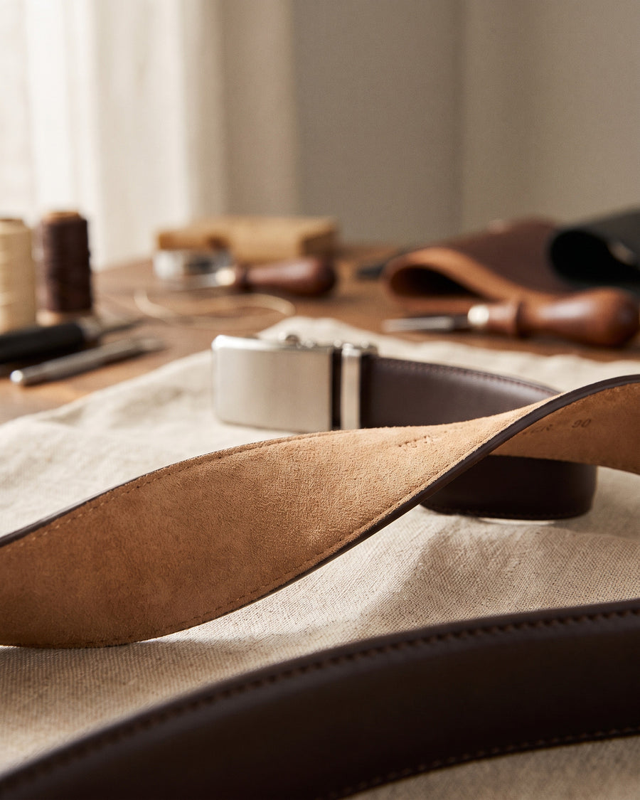 Harrow automatic Italian leather belt, brushed silver buckle, brown strap – full-grain nubuck lining close-up
